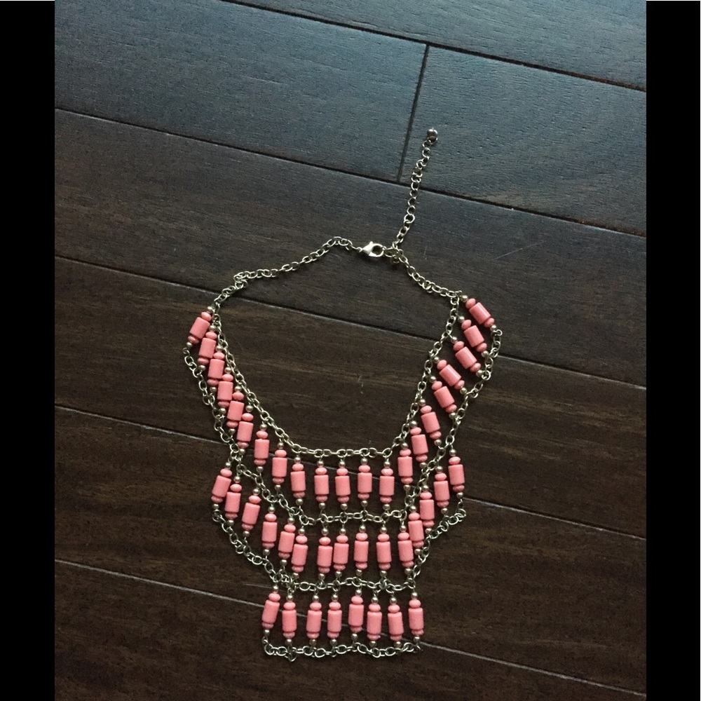 Gorgeous Statement Necklace Make an offer - Picture 2 of 4